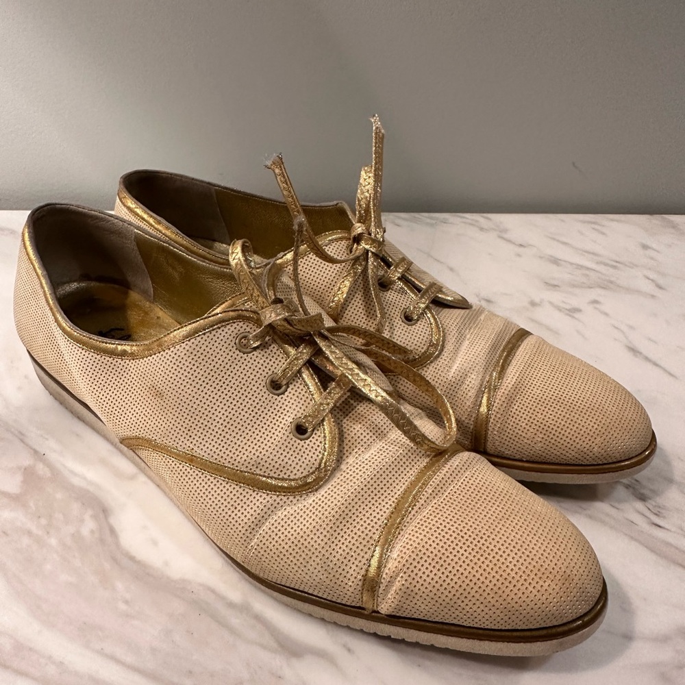 Salvatore Ferragamo lace up shoes